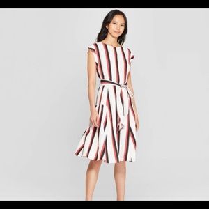 Who What Wear Short Sleeve Tie Waist Dress